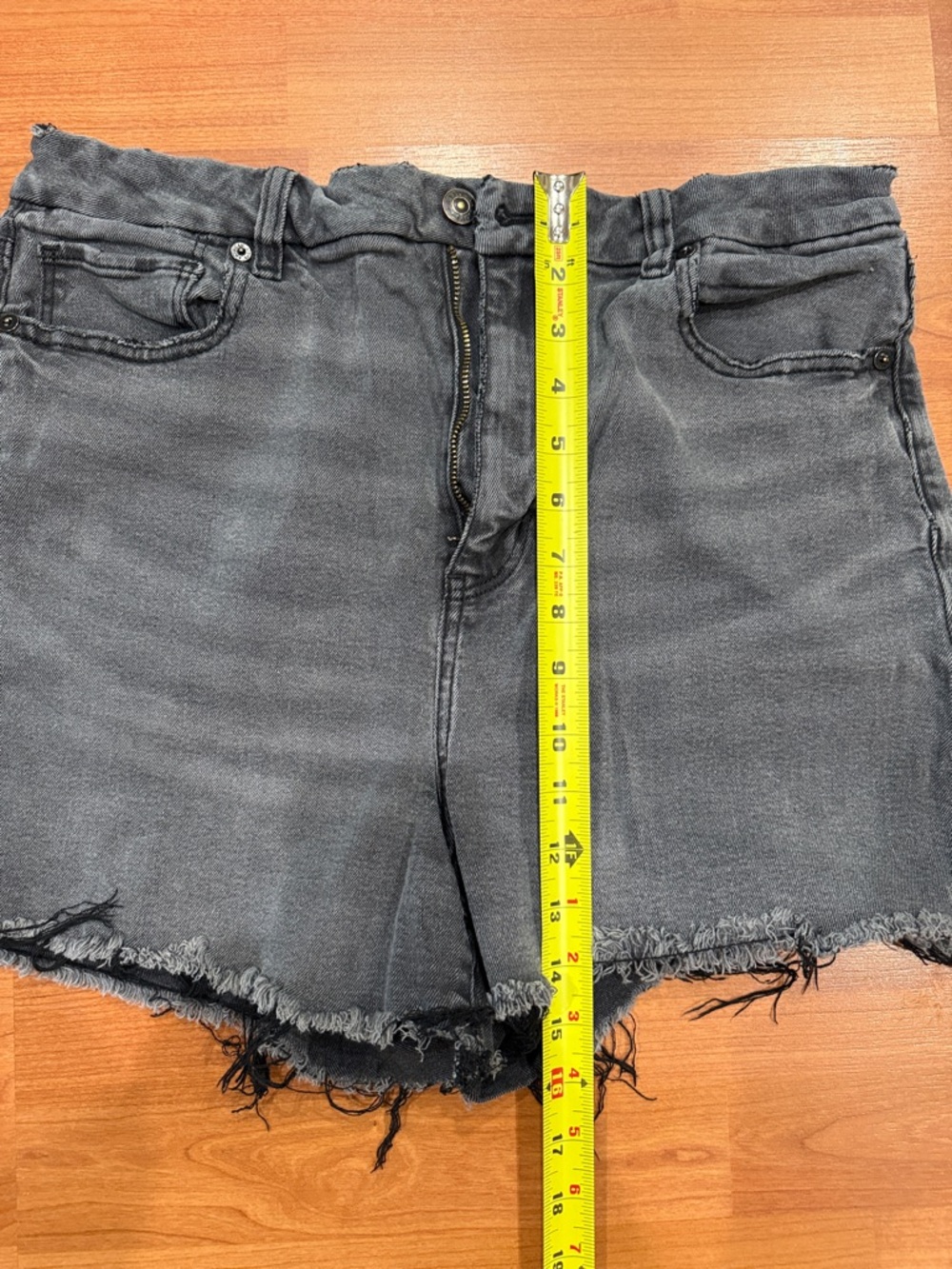 American Eagle Curvy Mom Shorts - Picture 8 of 8